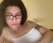 Alexbabycakes live show