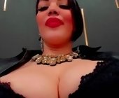 Queenofurkink live show