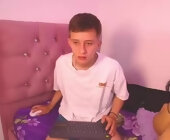 Mae_nathan live show