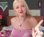 Itslunaaaaa live show