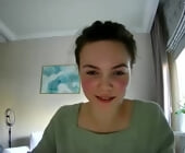 Elizabeth_xi live show