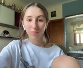 Cherry_petal live show