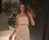 Veiled_beauty live show