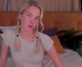 Bella_stewartt live show