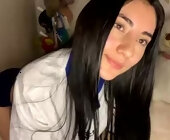 Mia_cans live show