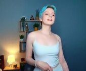 Nakishacroshaw live show