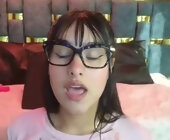 Emily_fox_3 live show