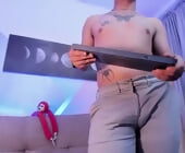 Taylor_lewiis live show